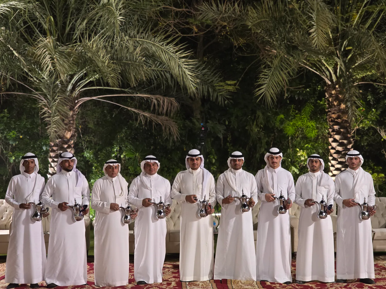 قهوجيين وصبابين