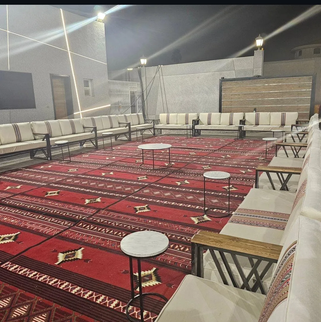 المناسبات العائلية والضيافة المنزلية