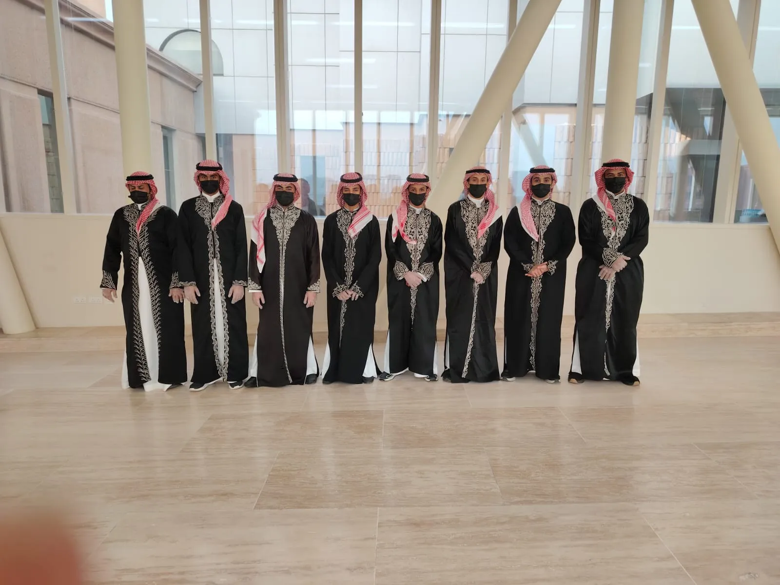 قهوجي وصبابين بالرياض
